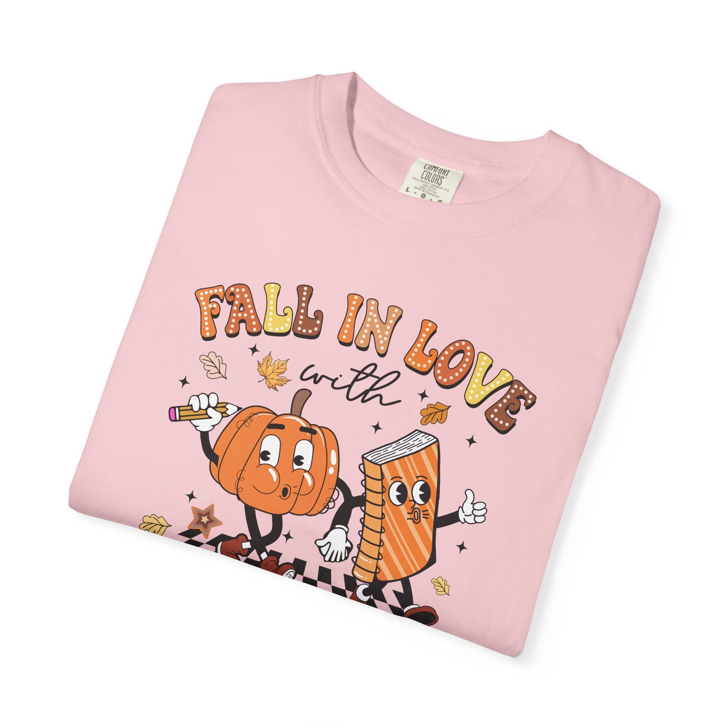 Fall in Love with Learning Shirt | Teacher Pumpkin Book Tee | Comfort Colors Autumn Teacher T-Shirt | Cute Fall Classroom Outfit